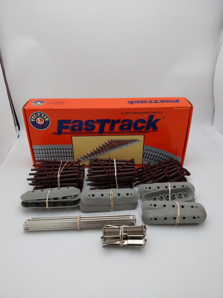 Lionel 6-12037 O FasTrack Graduated Trestle Set (16) EX/Box