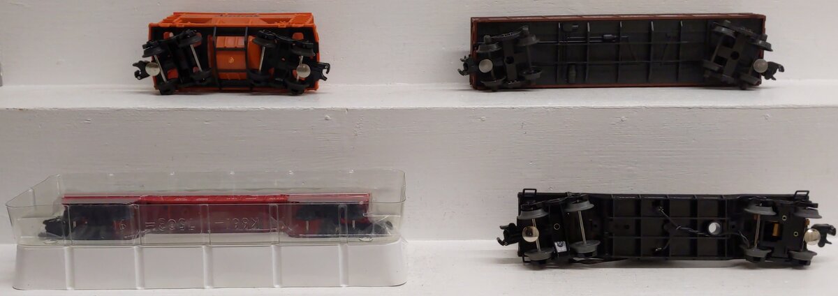Lionel and K-Line O Assorted Freight Cars: #67264, #16615, #565701, #9821 [4] LN/Box