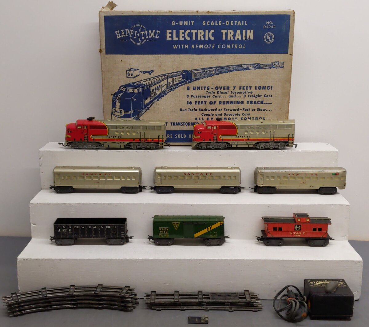 Marx 05944 Vintage O 8 Unit Twin Diesel Santa Fe & Passenger Cars Set VG/Box