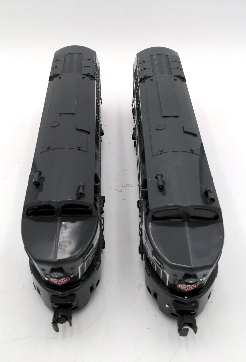 Williams 205 O New York Central Sharknose AA Diesel Locomotive Set #3807/3820 EX/Box
