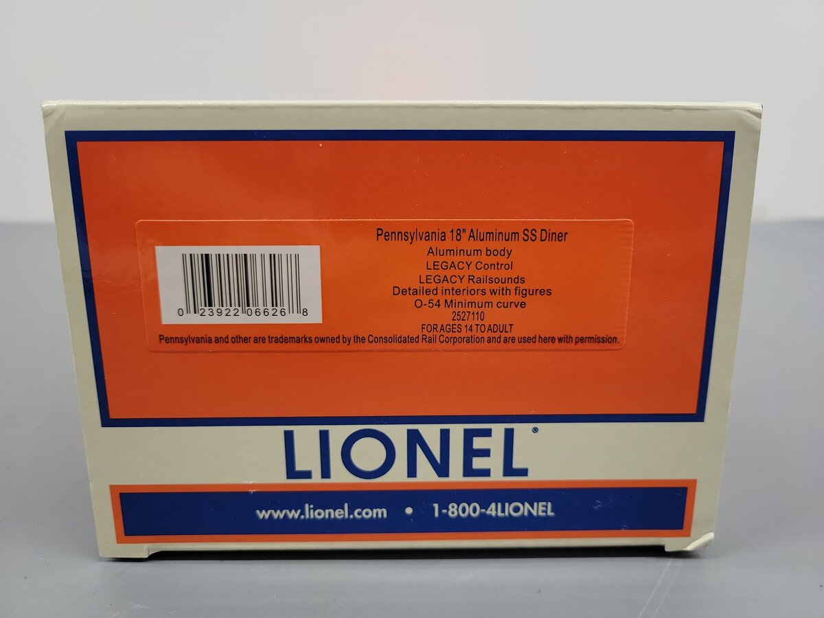 Lionel 2527110 O Gauge Pennsylvania 18" Aluminum SS Diner #4525 EX/Box
