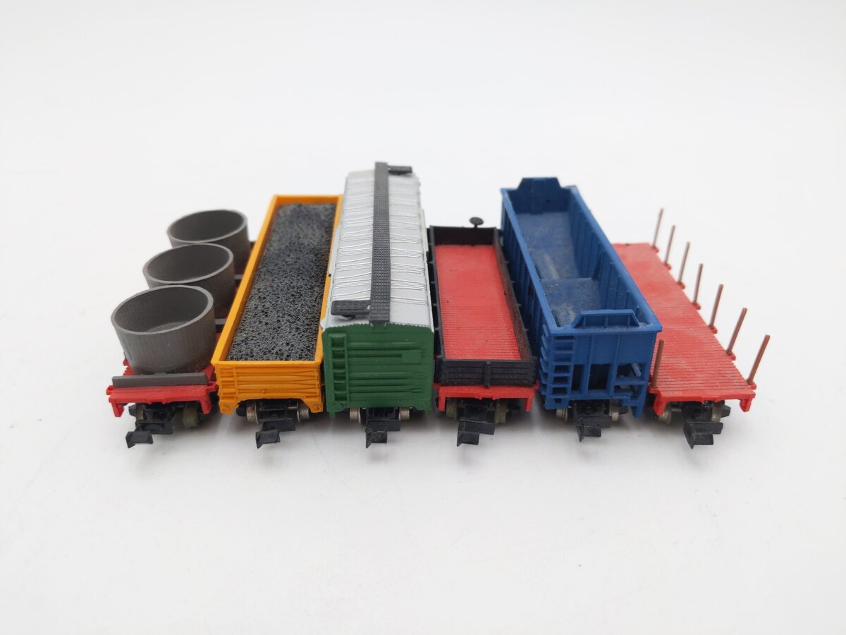 Bachmann N Scale Assorted Freight Cars [6] EX