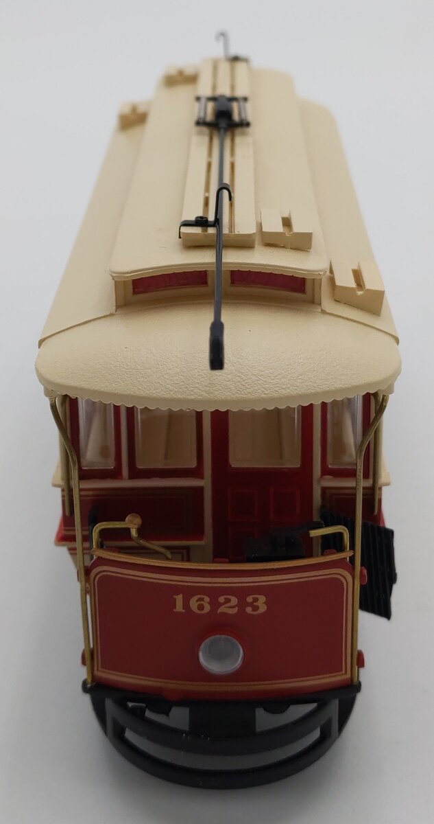 Bachmann 25128 On30 United Traction Co. Powered Closed Streetcar LN/Box