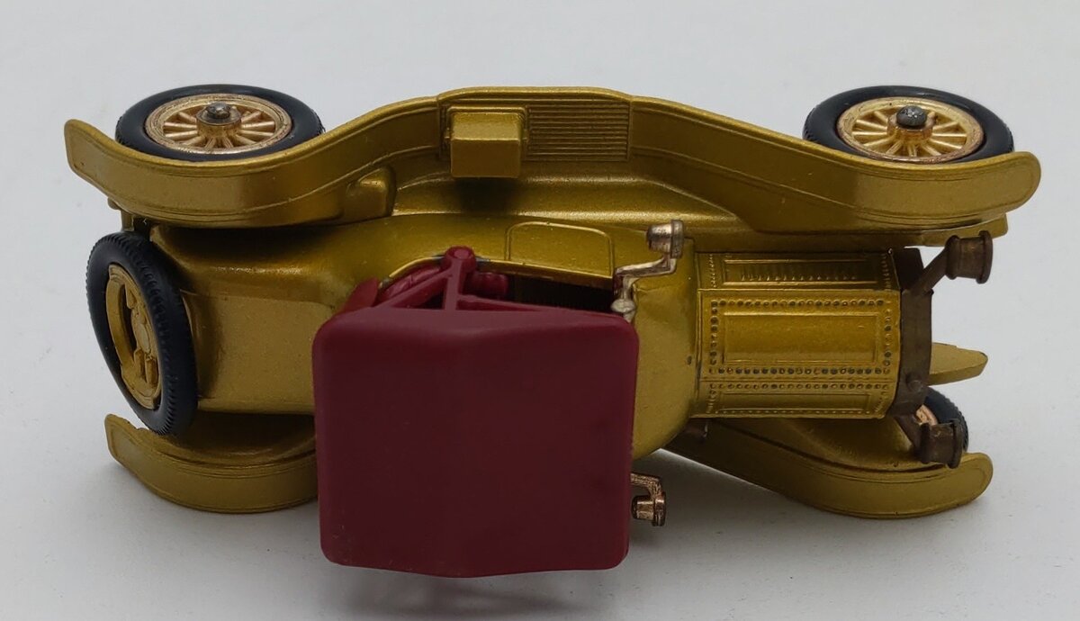 Matchbox Y-6 1:48 Models of Yesteryear Gold 1913 Cadillac Metal & Plastic Parts EX/Box