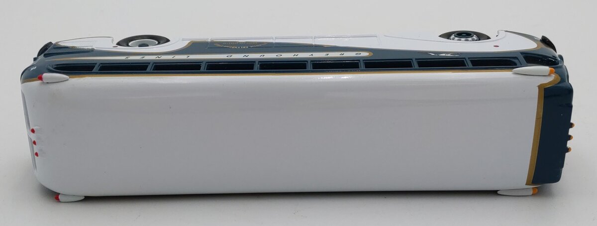 Corgi 98462 1:50 Atlantic Greyhound Lines Yellow Coach 743 Bus LN/Box