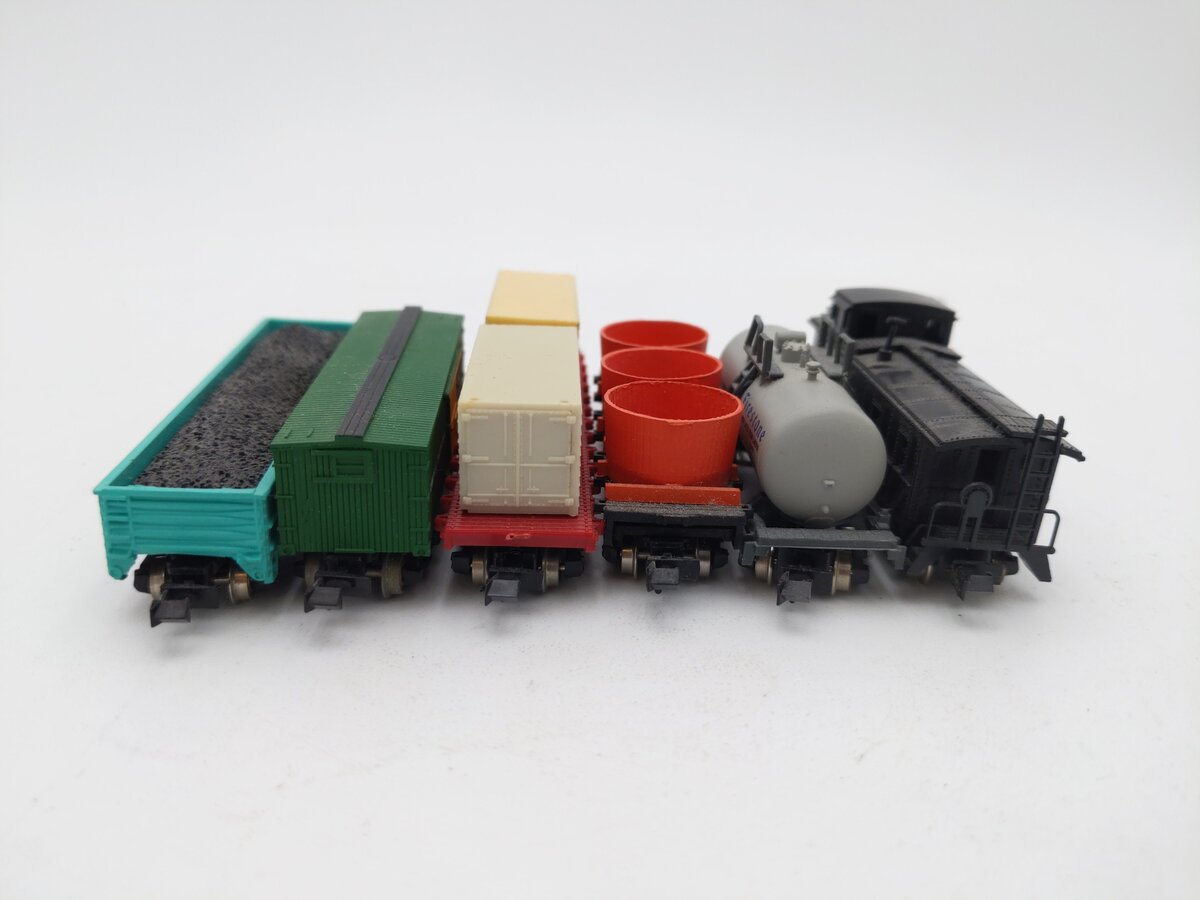 Bachmann and Others N Scale Assorted Freight Cars #224, #43227, #31206 [6] EX