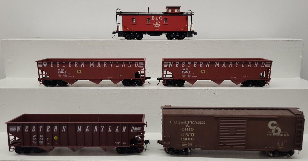 O Scale CUSTOM Assorted Freight Cars: #80047, #80298, #80293 [5] (2-Rail)