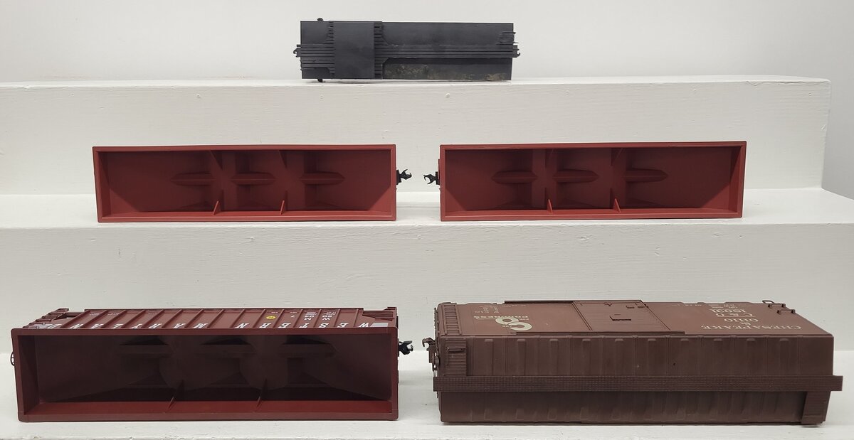 O Scale CUSTOM Assorted Freight Cars: #80047, #80298, #80293 [5] (2-Rail)