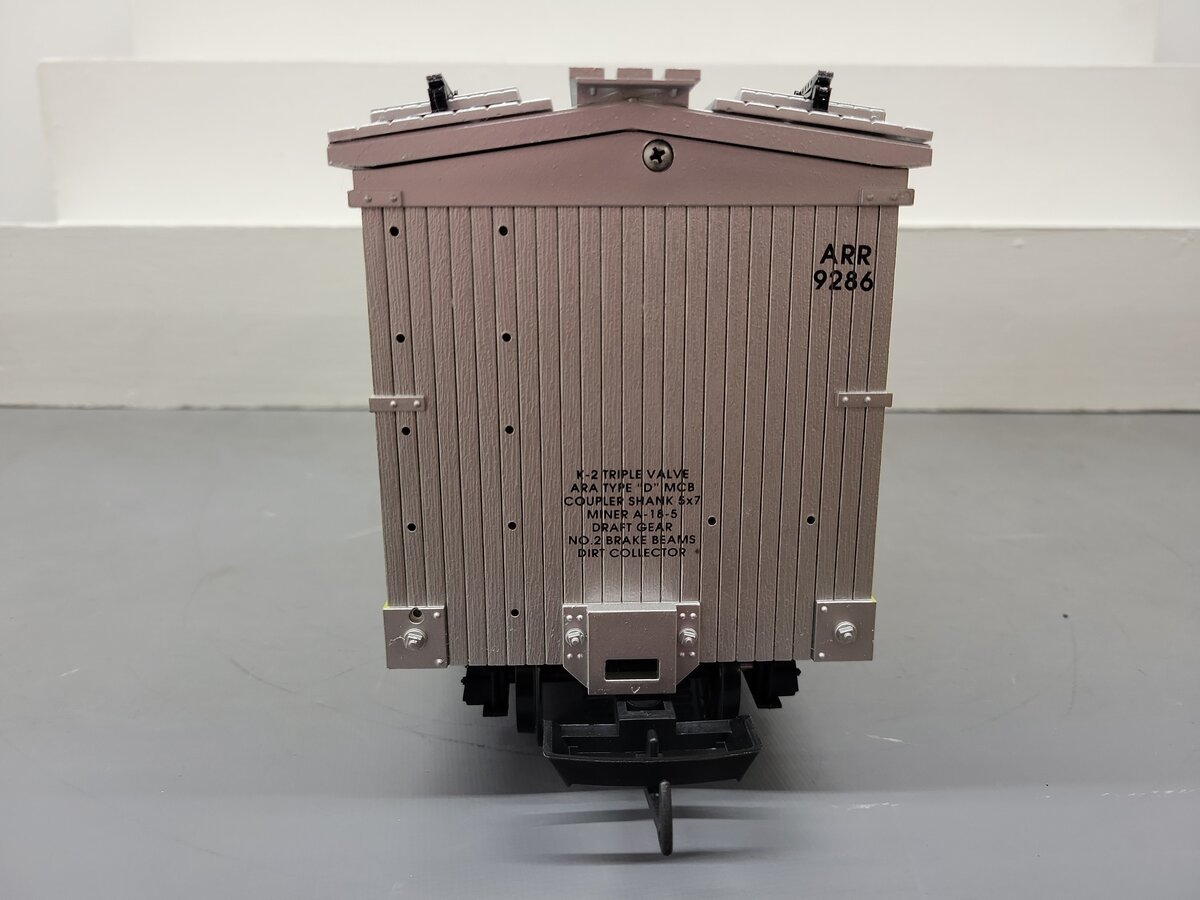 USA Trains R16204E Alaska Reefer Car VG/Box