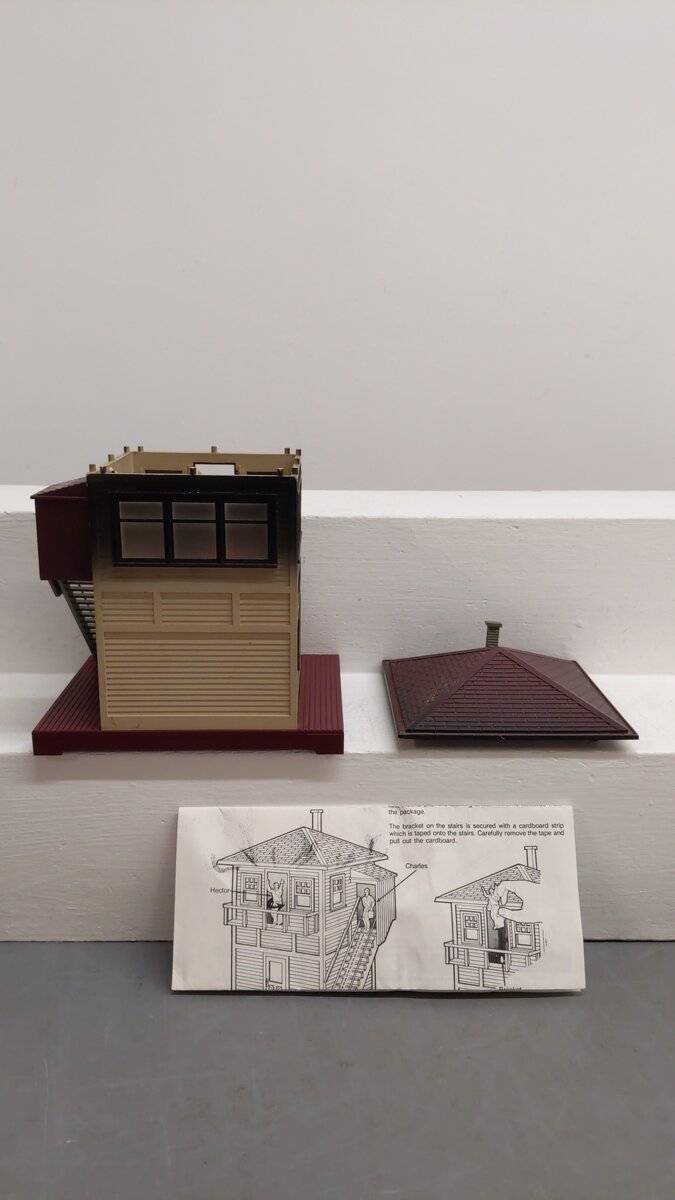 Lionel 6-12768 O Gauge Burning Switch Tower Assembled VG/Box