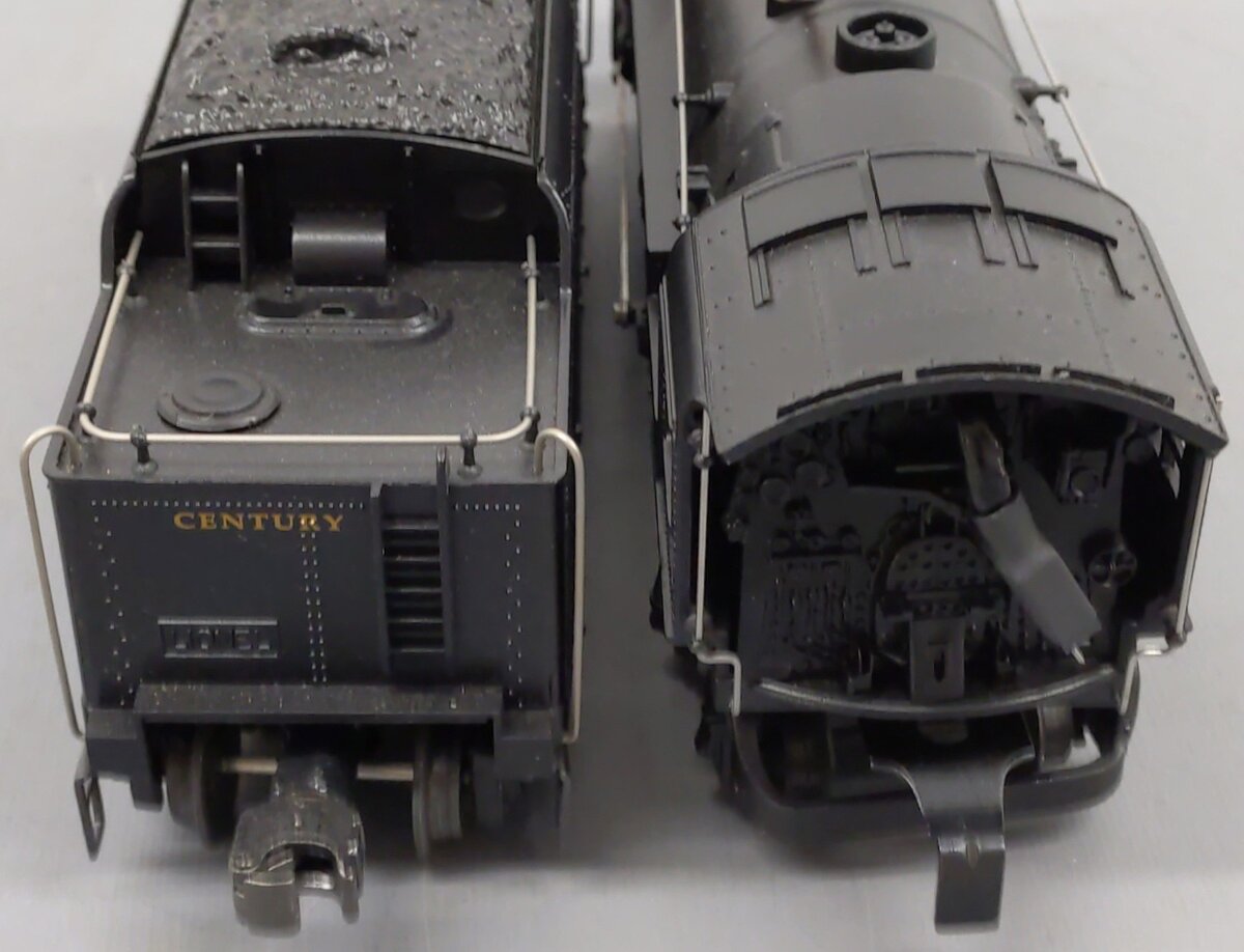 Lionel 6-18053 O Gauge Century Club Berkshire 2-8-4 Steam Loco & Tender #726 EX/Box