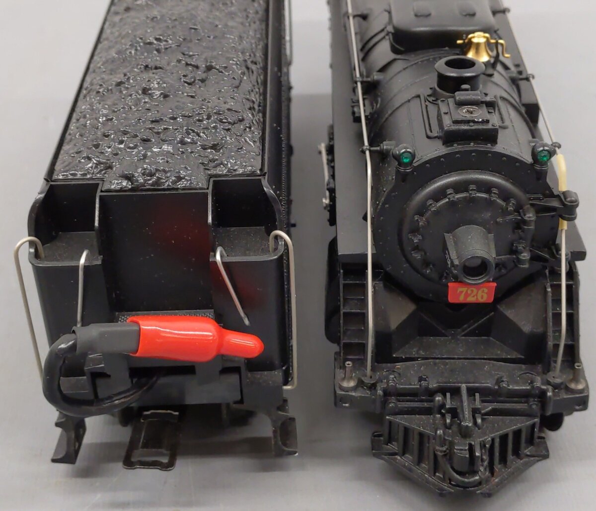 Lionel 6-18053 O Gauge Century Club Berkshire 2-8-4 Steam Loco & Tender #726 EX/Box
