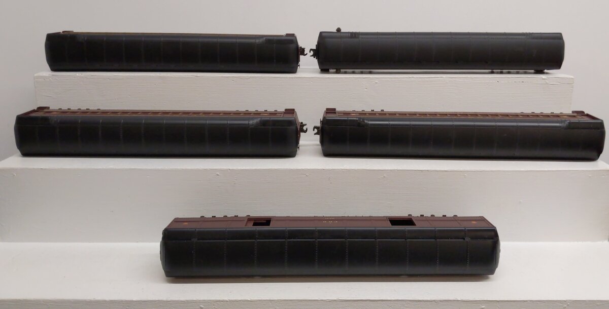 MTH 20-4018 O Gauge Pennsylvania 70' Madison Passenger 5-Car Set EX/Box
