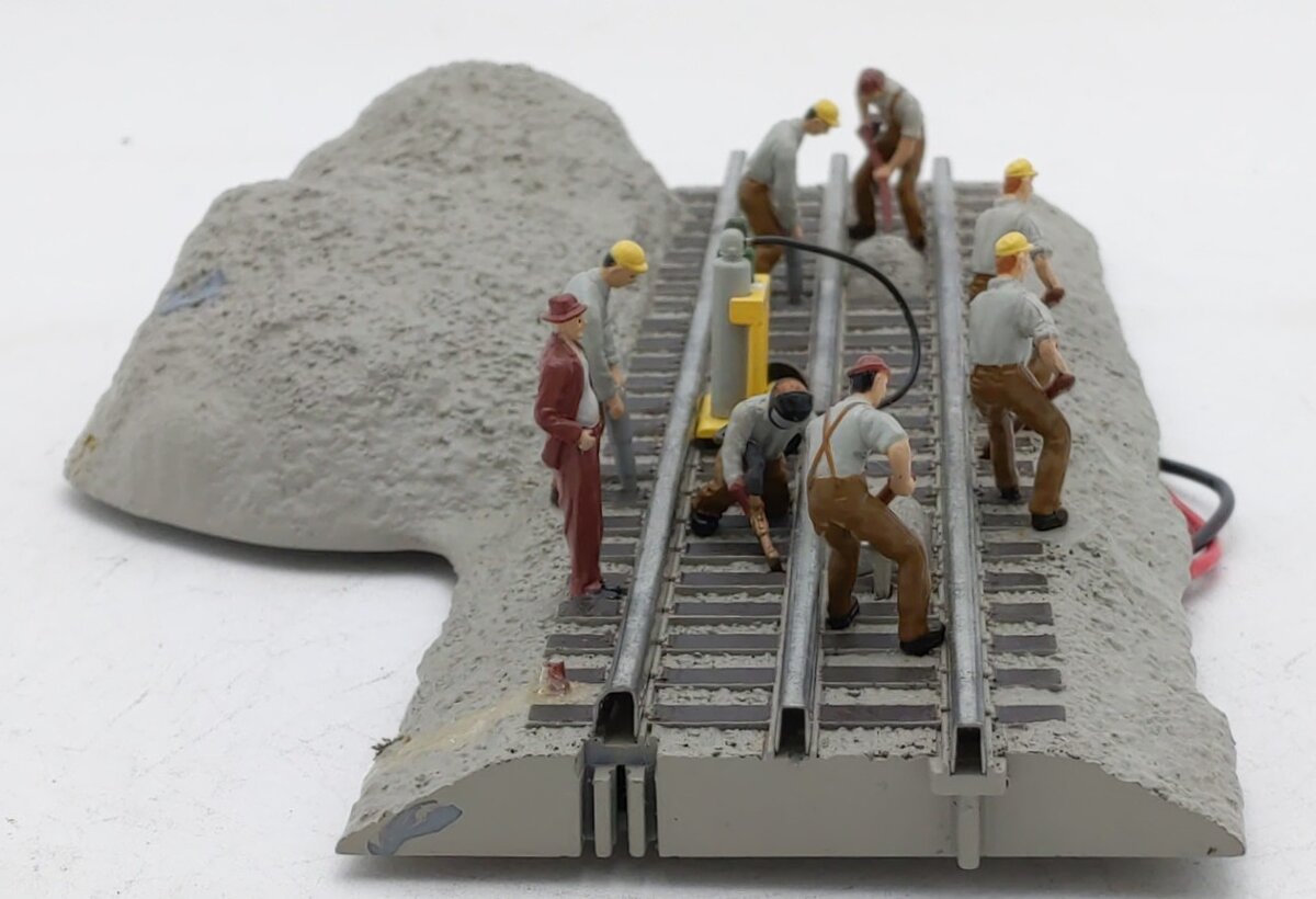 Lionel 6-37935 O Gauge Operating Track Gang EX/Box