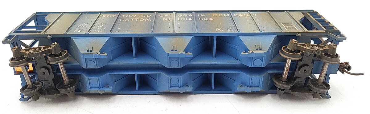 Con-Cor 0001-009534 HO Sutton PS2 3-Bay Covered Hopper #26192 - Custom Weathered/Box