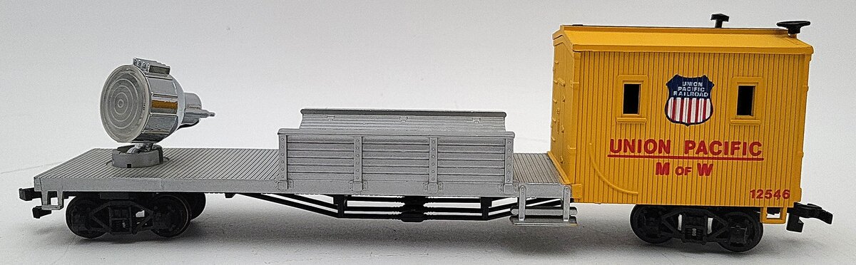 Bachmann 46311 HO Union Pacific MOW 51' Floodlight Car EX/Box