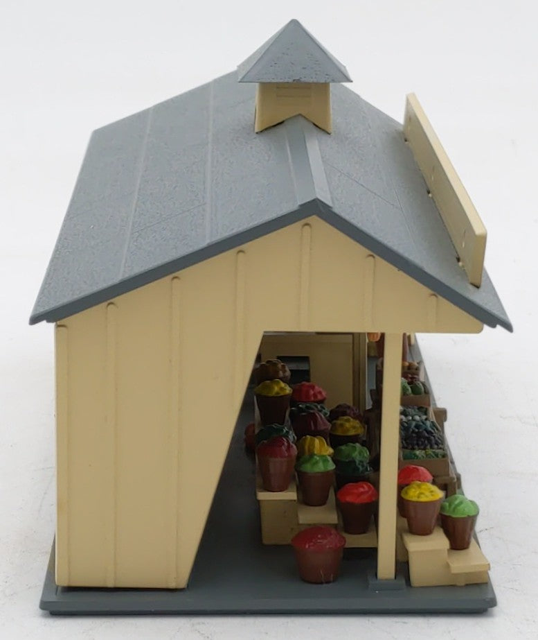Bachmann 45621 O Scale Plasticville Roadside Stand EX