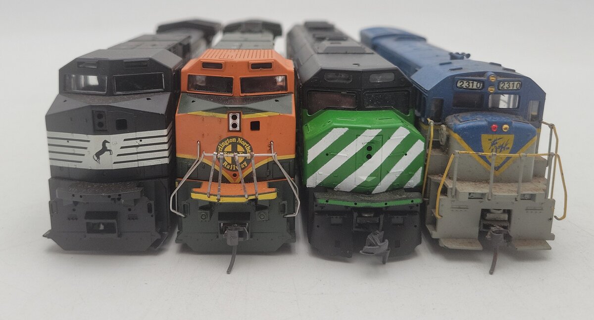 HO Scale Assorted Diesel Locomotives: #8890, #1000, #6615, #2310 [4]