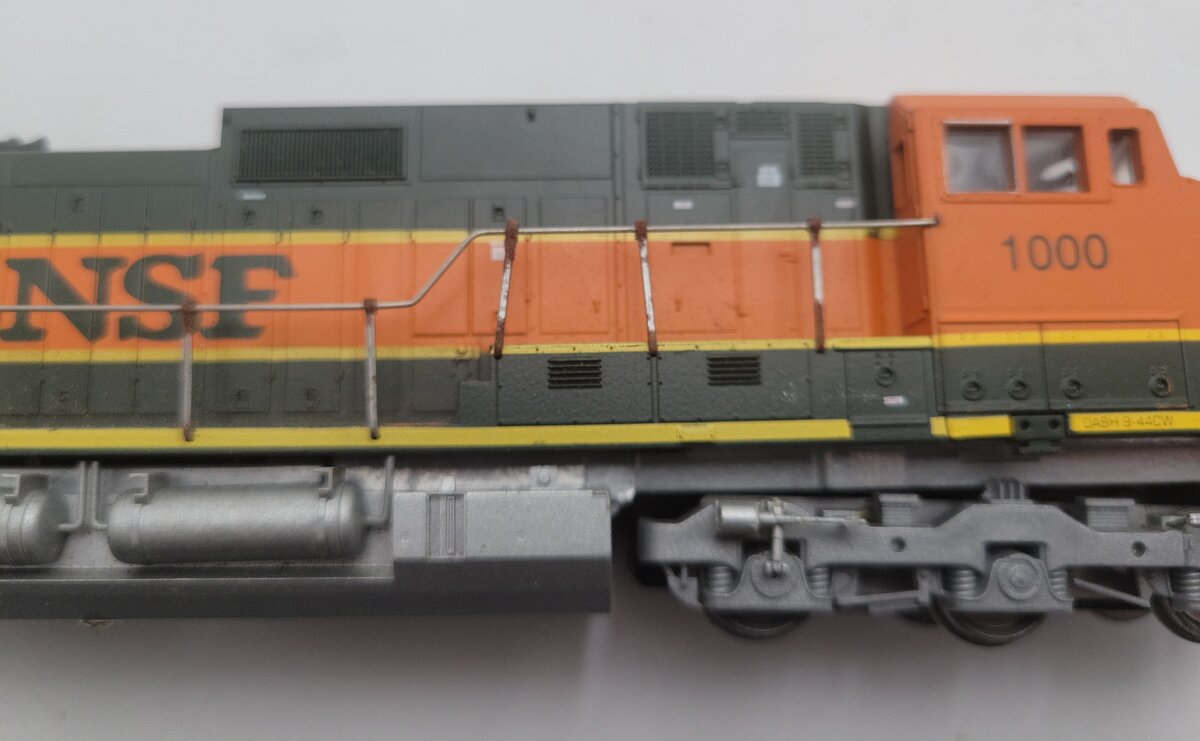 HO Scale Assorted Diesel Locomotives: #8890, #1000, #6615, #2310 [4]