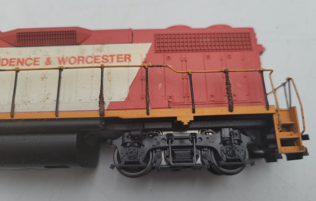 HO Scale Assorted Diesel Locomotives: #2007, #8012, #9760, #2707 [4]