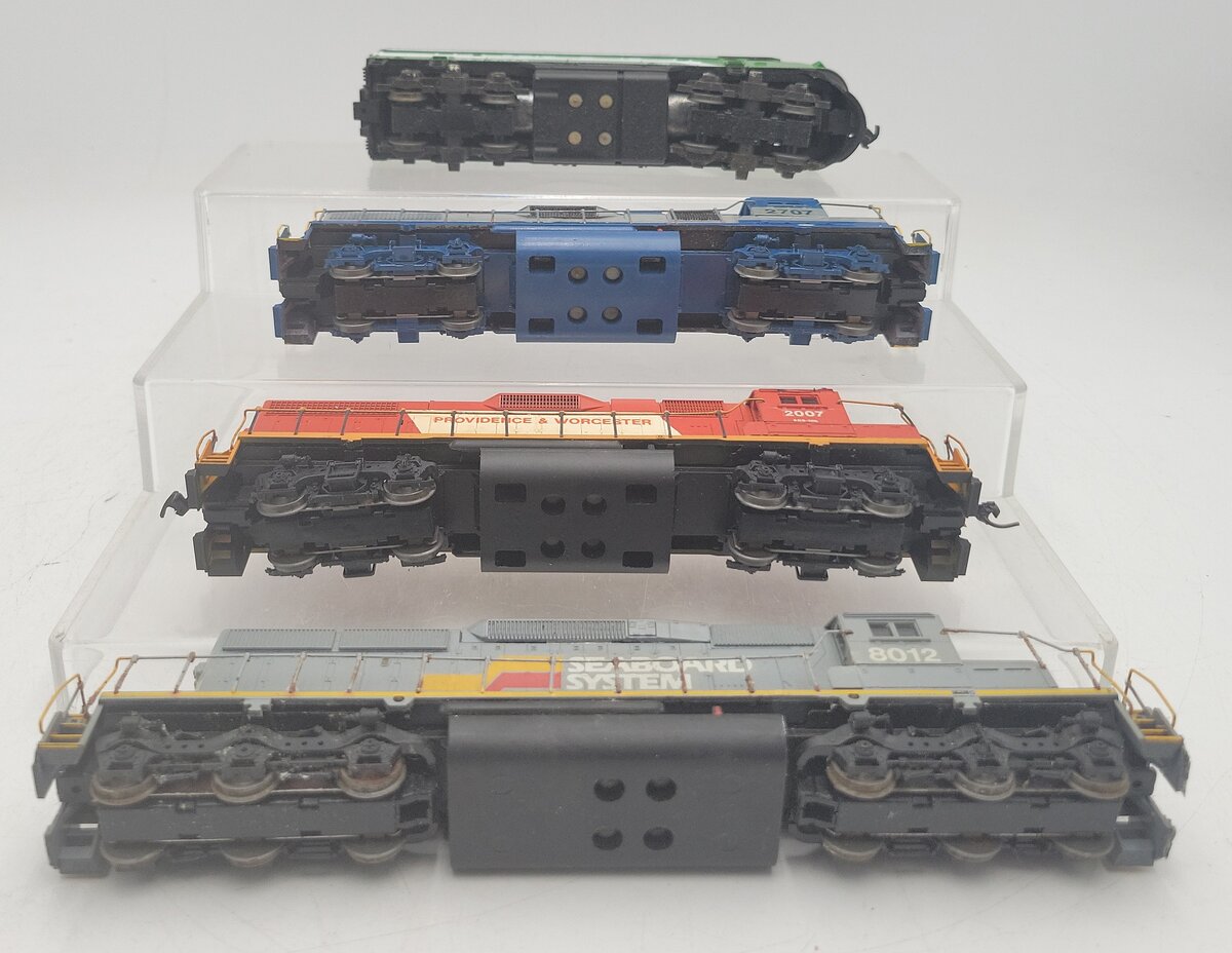 HO Scale Assorted Diesel Locomotives: #2007, #8012, #9760, #2707 [4]