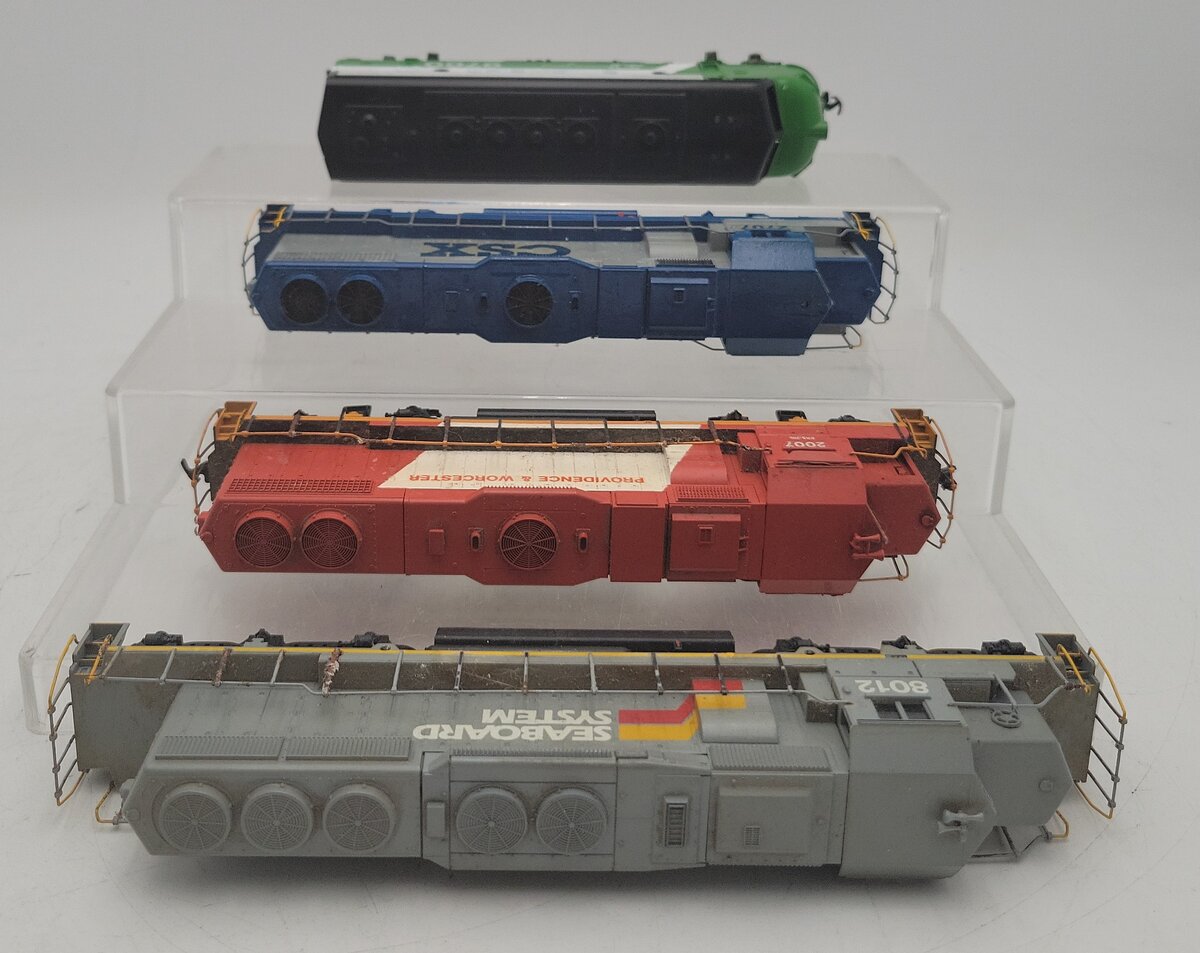 HO Scale Assorted Diesel Locomotives: #2007, #8012, #9760, #2707 [4]