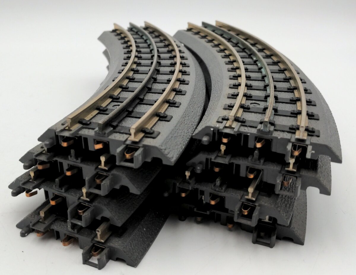 MTH 40-1002X RealTrax O31 Curved Track Black Center (8) VG