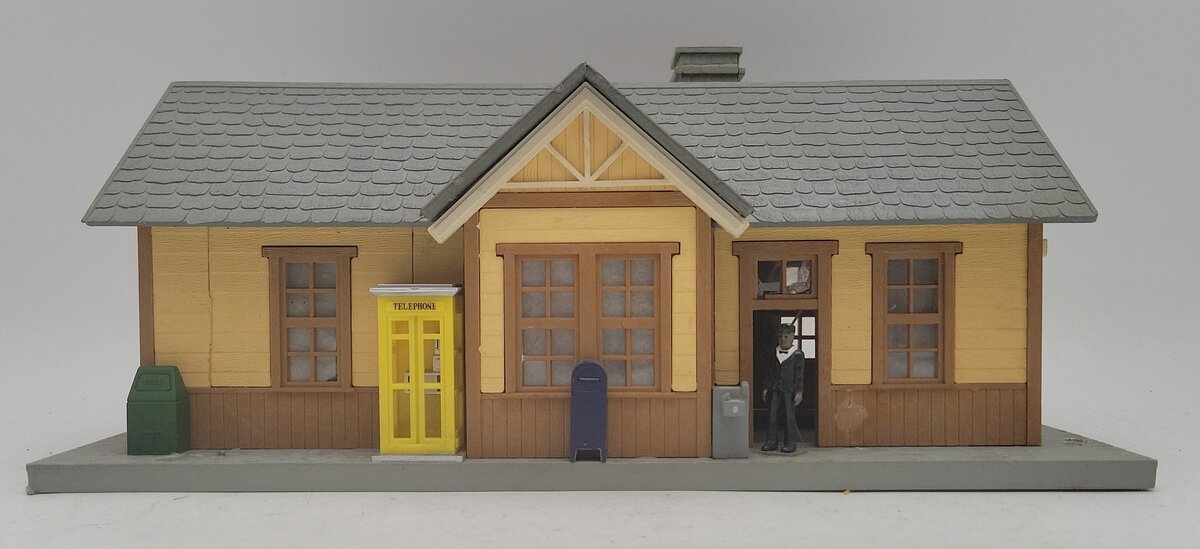 Lionel 6-12734 Passenger/Freight Station - Assembled VG