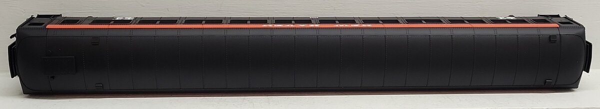 Weaver G1238L New Haven Black Knight Pullman-Bradley 85' Coach Car #8528 LN/Box