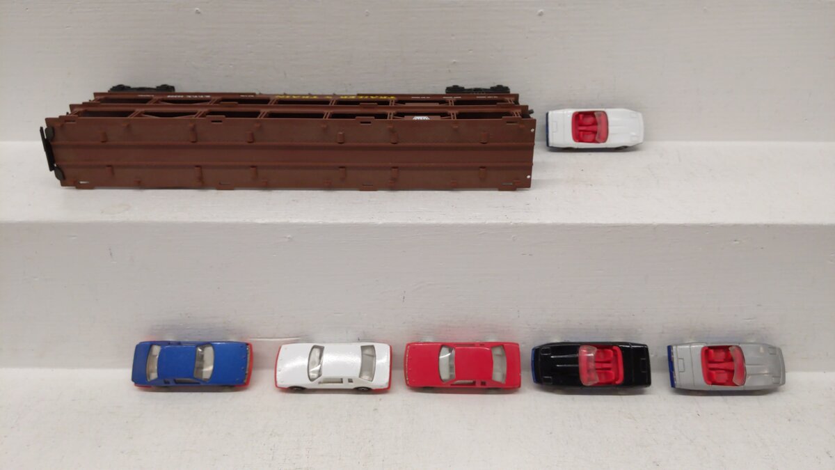 Lionel 6-16208 O Gauge Pennsylvania Railroad Auto Car with 6 Diecast Vehicles EX/Box