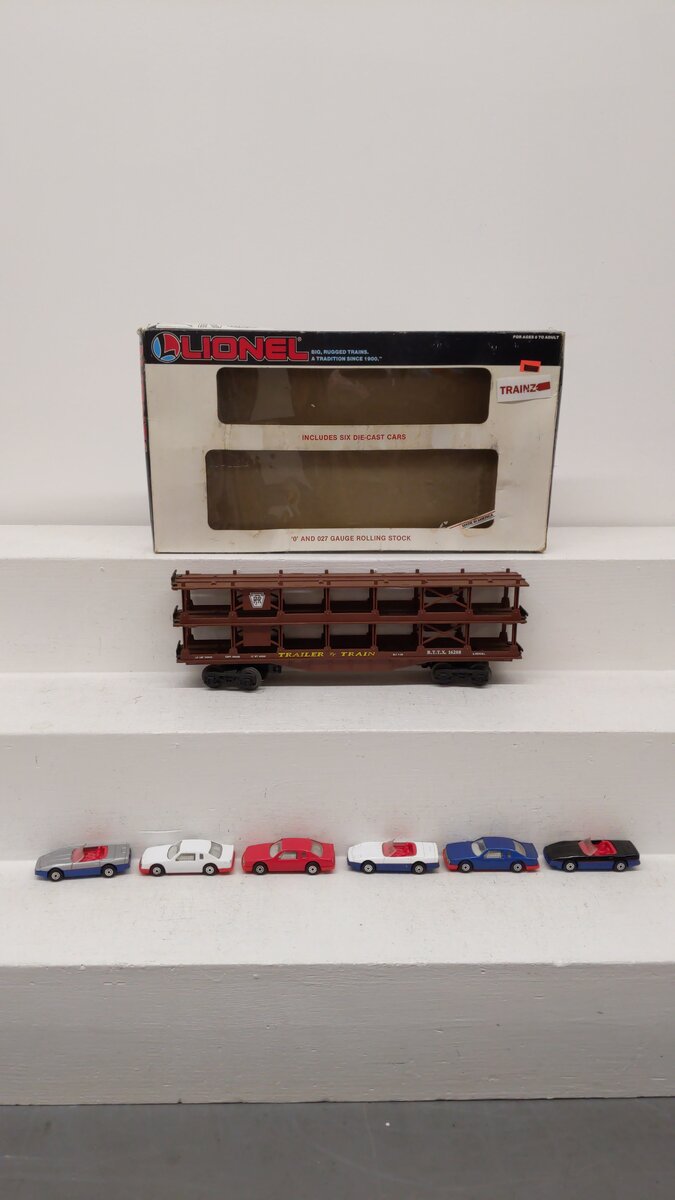 Lionel 6-16208 O Gauge Pennsylvania Railroad Auto Car with 6 Diecast Vehicles EX/Box