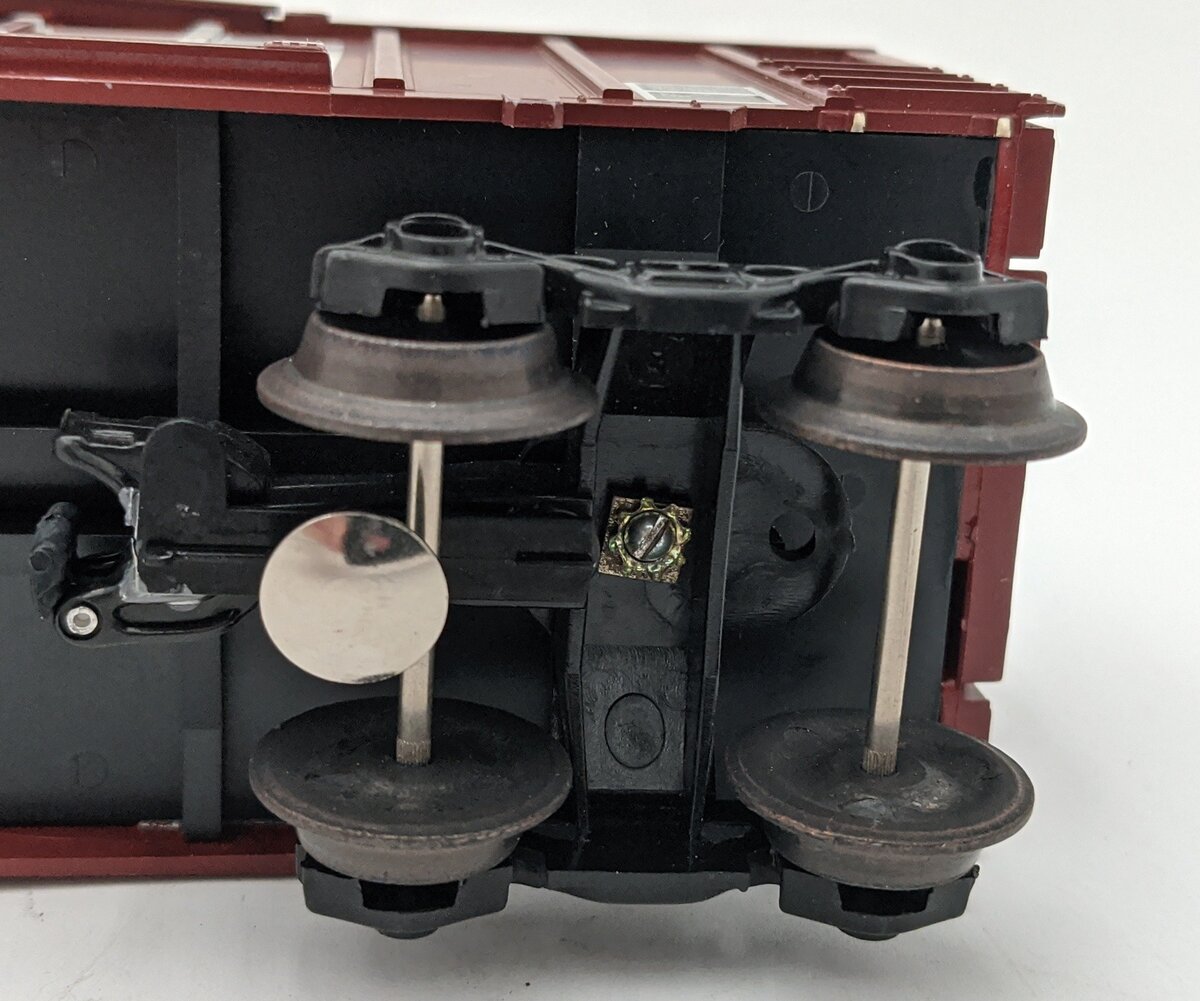 Weaver 28041 Western Pacific Boxcar #28041 VG