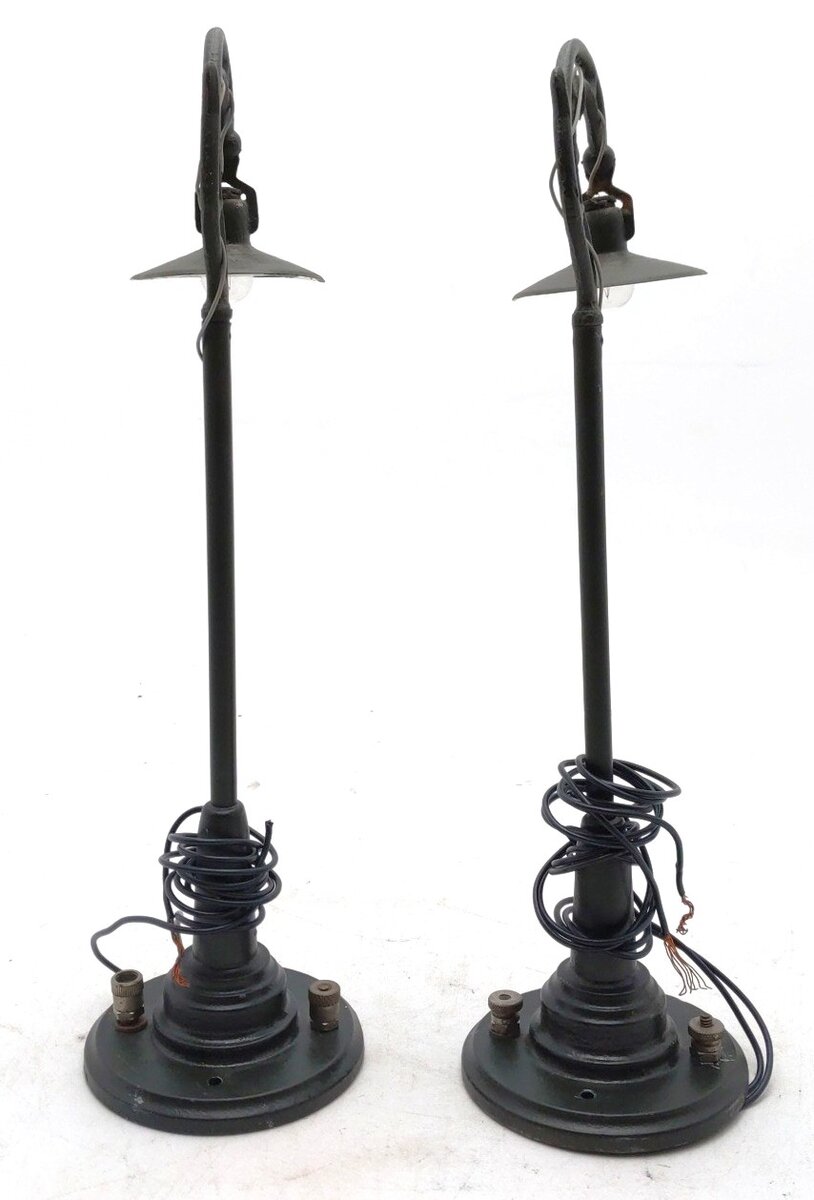 American Flyer Vintage Standard Gauge Goose Neck Street Light [2]