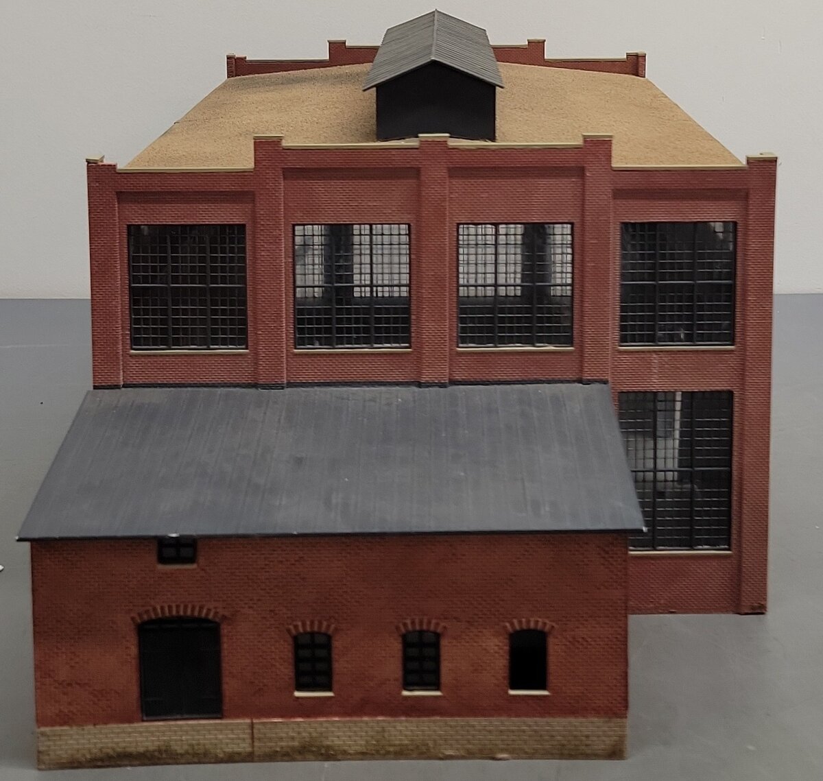 Walthers 933-2970 HO Scale Cornerstone Series Railroad Shop Building Kit VG