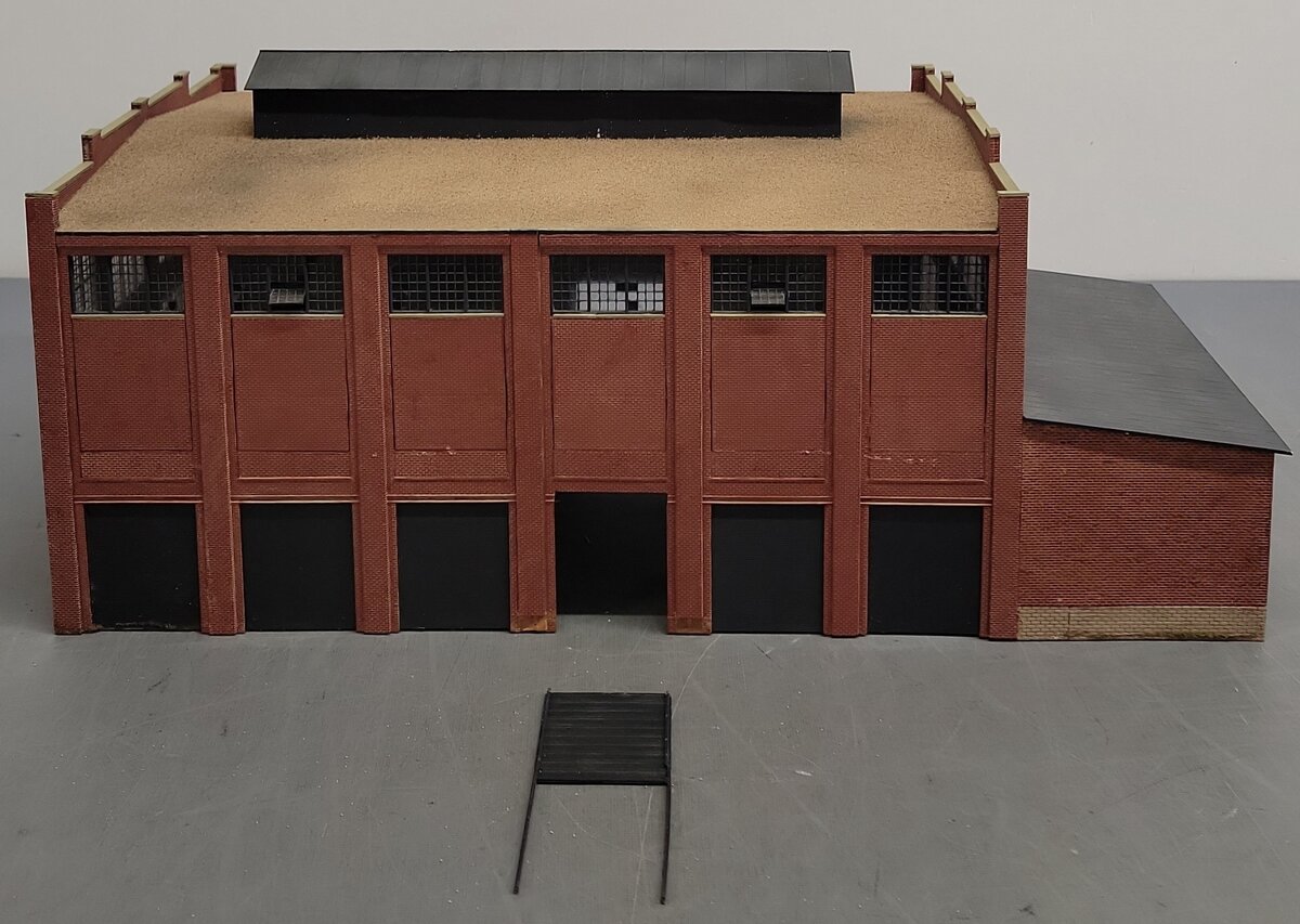 Walthers 933-2970 HO Scale Cornerstone Series Railroad Shop Building Kit VG