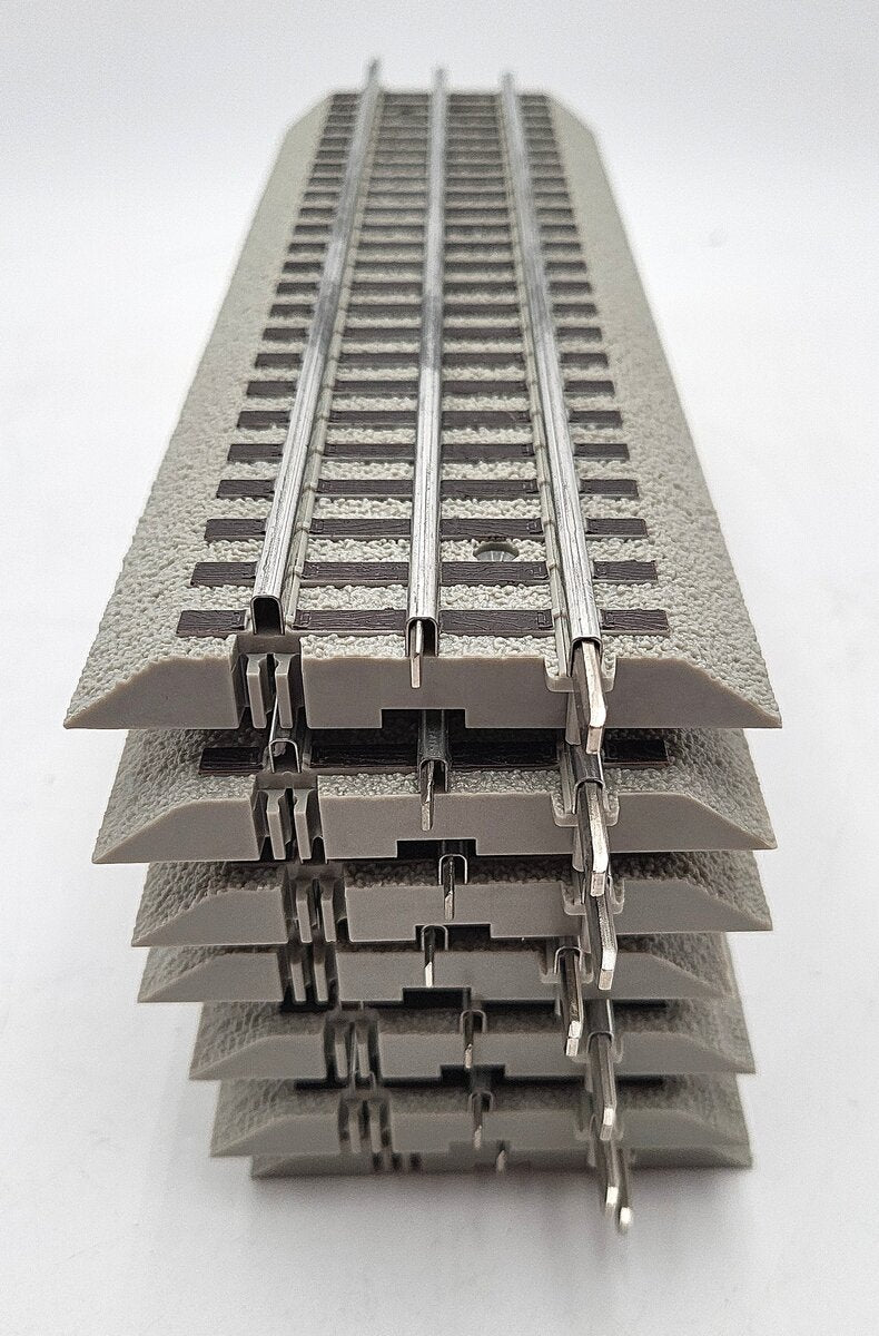 Lionel 6-12014 O 10" Straight FasTrack (7) EX