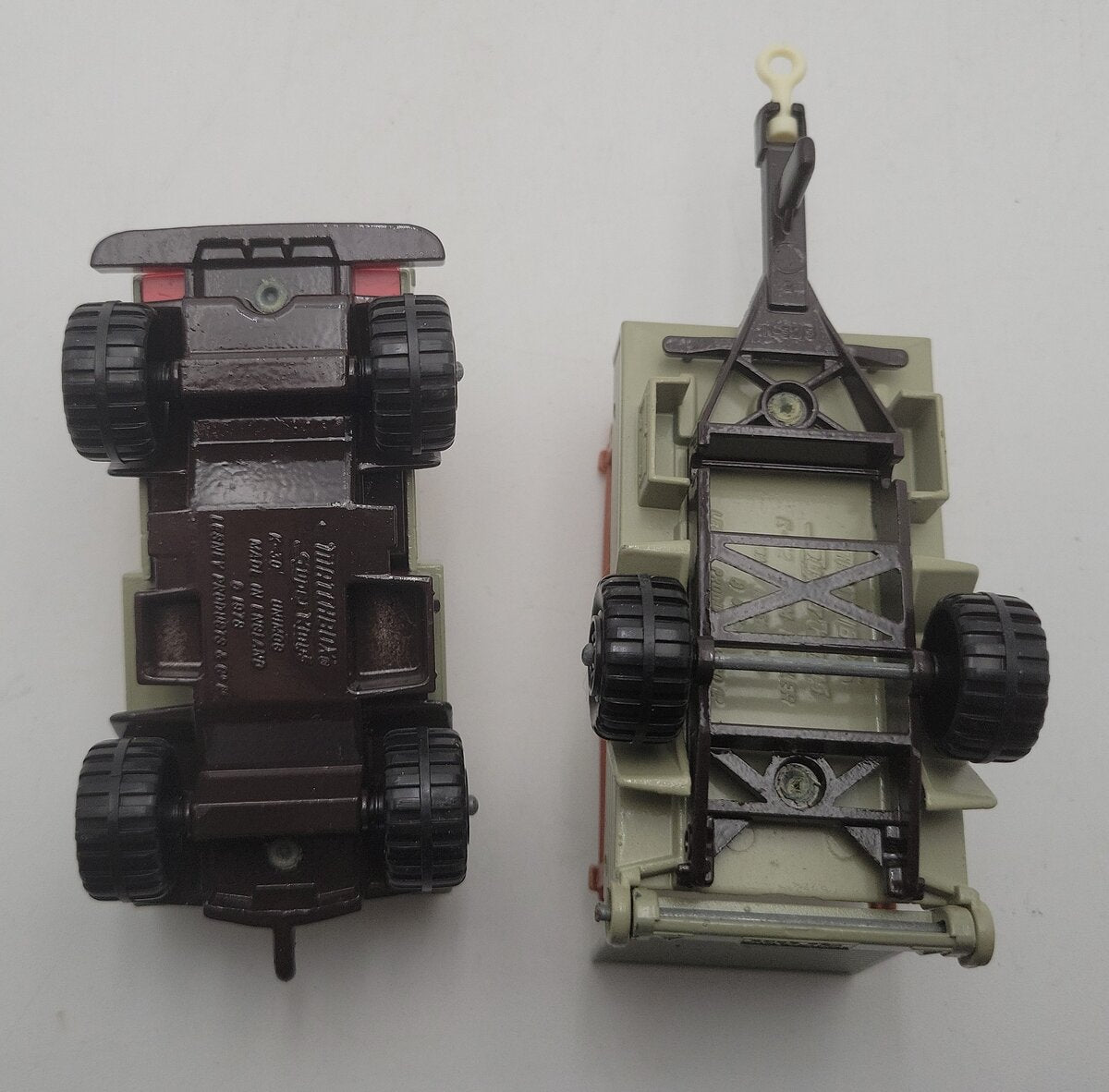 Matchbox K-32 Diecast Farm Unimog Set EX