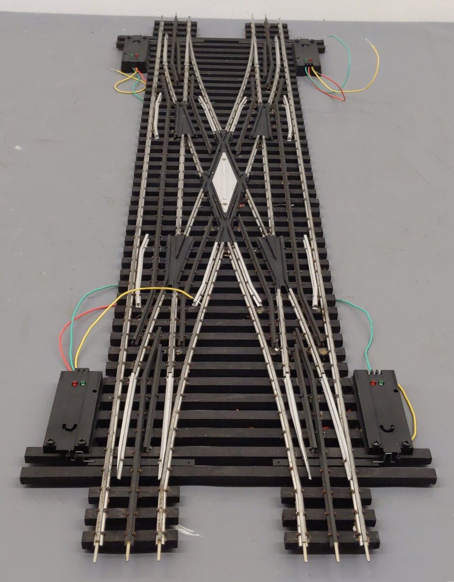 Ross 175 O Gauge Double-Slip Remote Switch Turnout with DZ-1000s VG