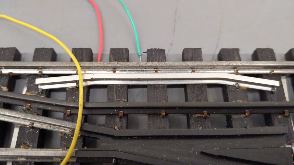 Ross 175 O Gauge Double-Slip Remote Switch Turnout with DZ-1000s VG