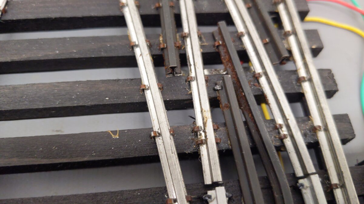 Ross 175 O Gauge Double-Slip Remote Switch Turnout with DZ-1000s VG