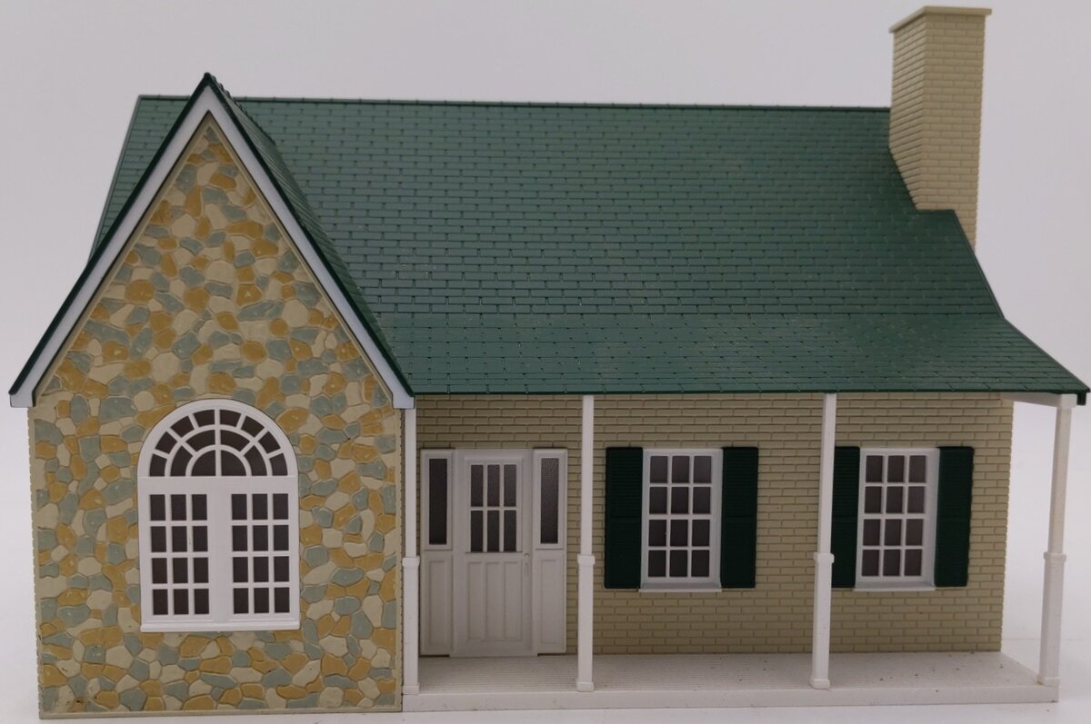 Lionel 6-34112 O Gauge Fieldstone House LN