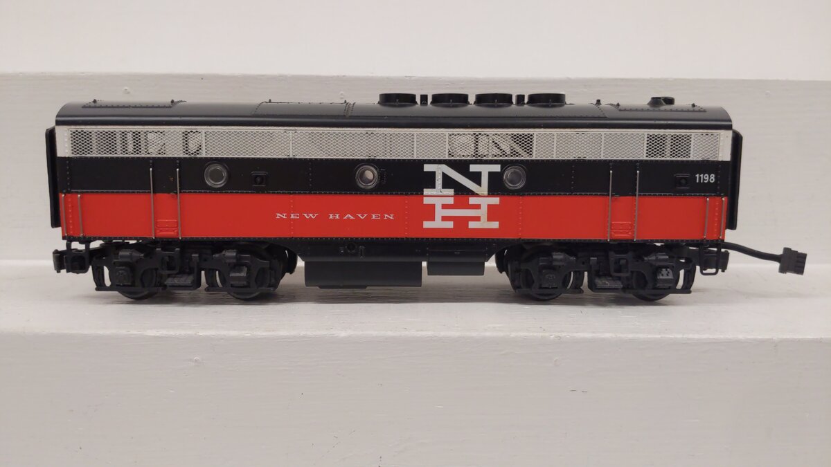 MTH 20-2097-0 O Gauge New Haven F-3 B-Unit Diesel Engine #1198 EX/Box