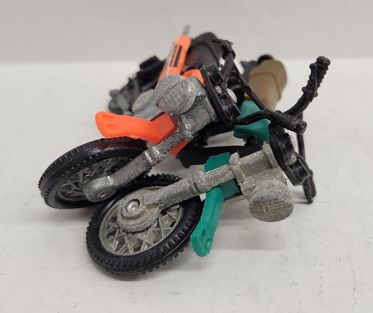 Matchbox, Hot Wheels & Other Diecast and Plastic Assorted Vehicles [20]