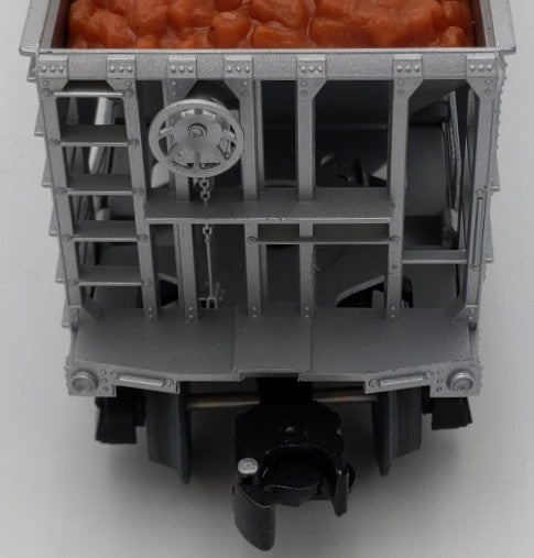 Lionel O Gauge Union Pacific Hopper Car #27196 w/ Stone Load EX