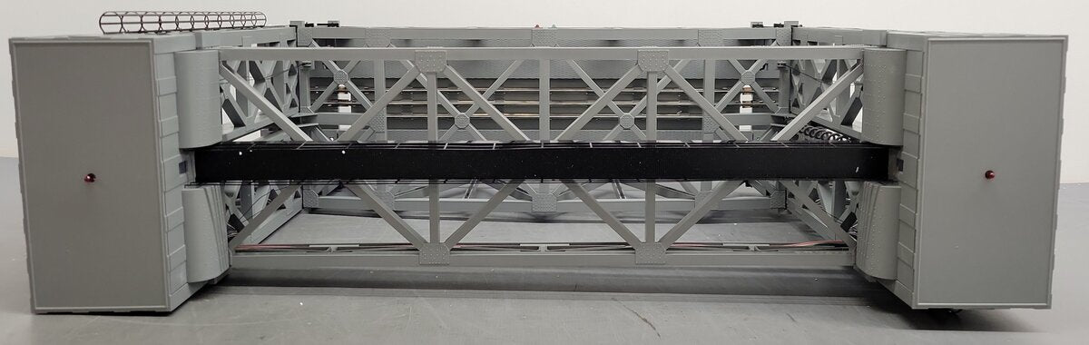 Lionel 6-12782 O Gauge Operating Lift Bridge with Bell & Lights EX