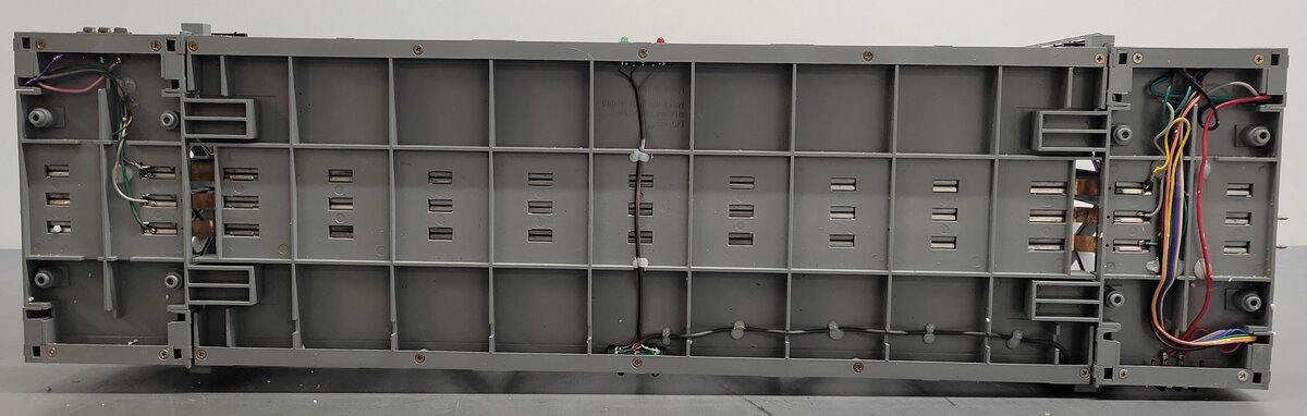 Lionel 6-12782 O Gauge Operating Lift Bridge with Bell & Lights EX