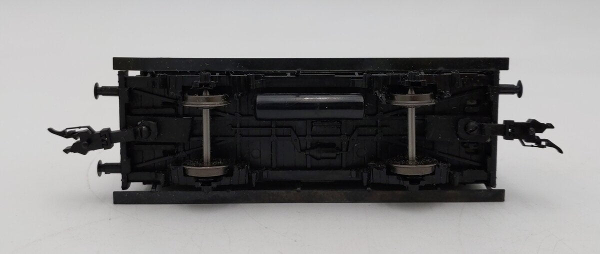 Piko 5452512-5-032 Ho Scale SNCF Passenger Car #8220 VG/Box