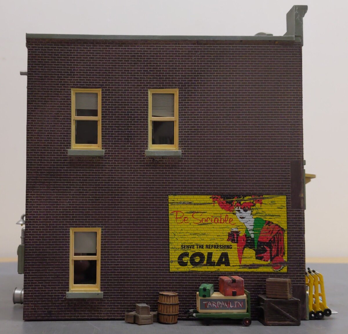 Woodland Scenics BR5022 HO Built-&-Ready Harrison's Hardware Building EX