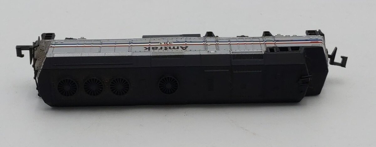 Life Like 7641 N Scale Amtrak F-40 Diesel Locomotive #381 EX/Box