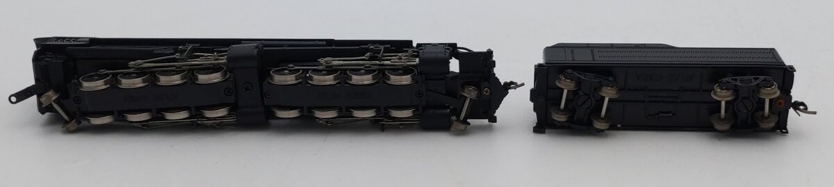Atlas 4150 N Scale BRASS Undec. USRA 2-8-8-2 Locomotive and Tender VG/Box